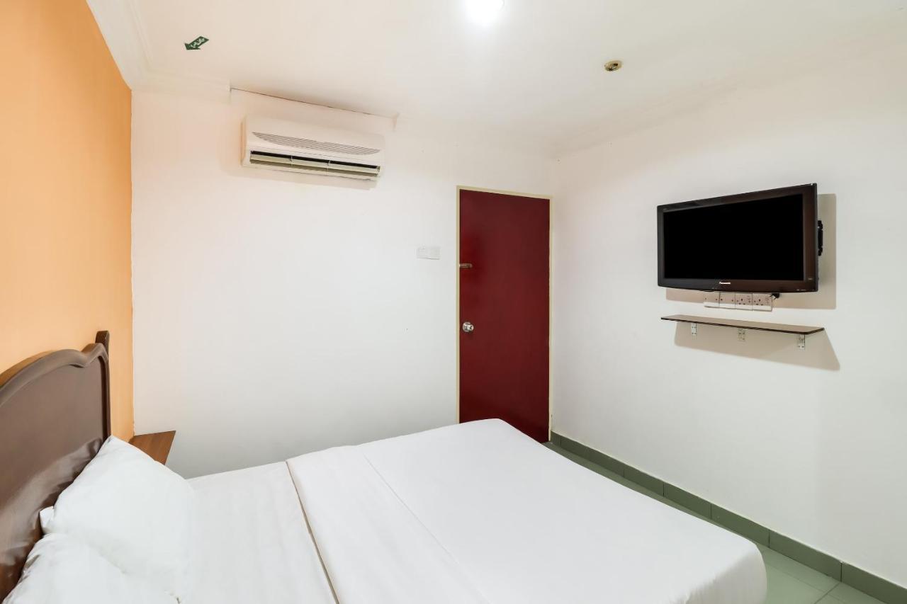 Oyo 89584 Hotel Sahara Kuala Kubu Baharu Kültér fotó
